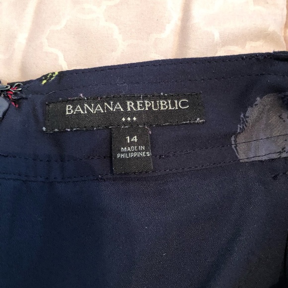 Banana Republic lined skirt - Picture 3 of 5